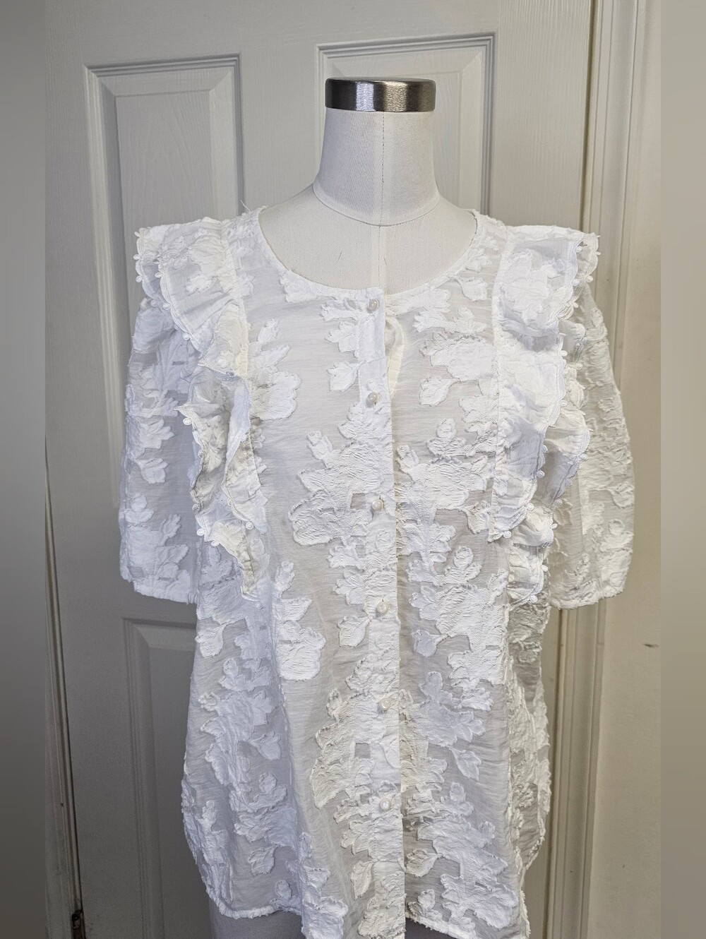 Sezane Jordanna Blouse White Floral Devoré Lace Ruffle Puff Sleeve Sz EU 46 US14 - Picture 2 of 11